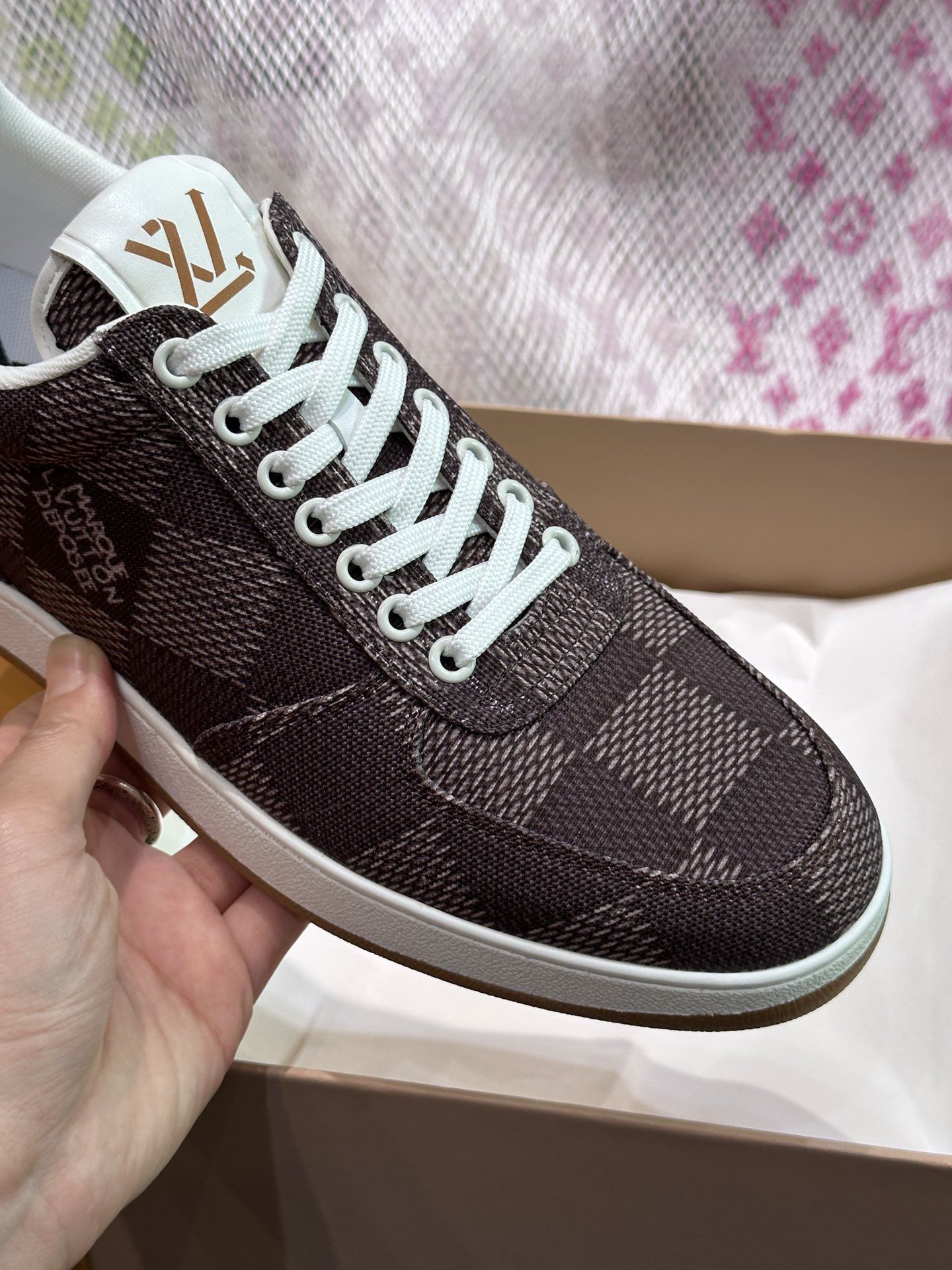 Louis Vuitton Low Shoes